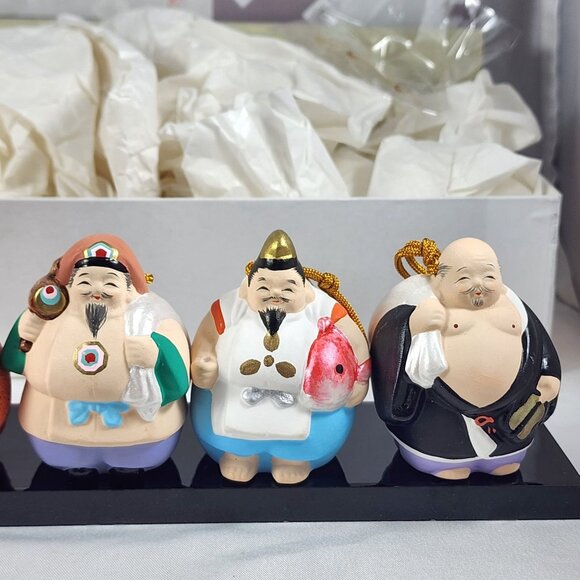 Rare Kyugetsu Seven Lucky Gods Bell Figurines Boxed Set Japanese Shichifukujin - Picture 4 of 10